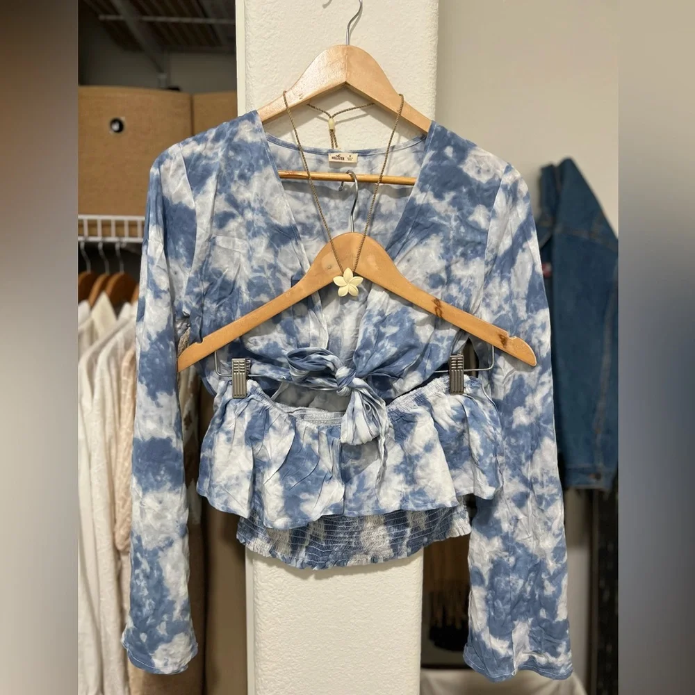 HOLLISTER Tie Dye Set